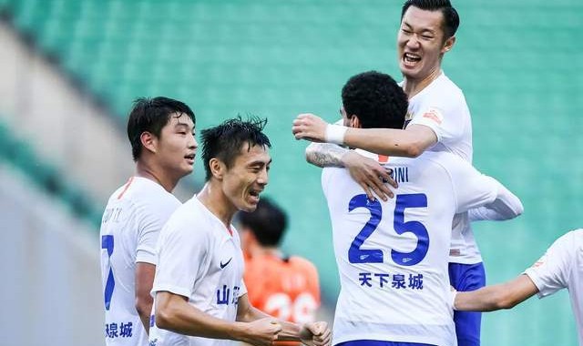 b体育官网- 尼斯队长红牌罚下痛失好局  